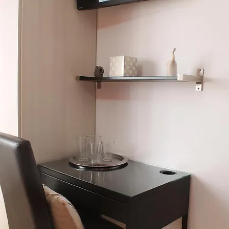 Vesuvio Smiling Alojamento de Acomodação e Pequeno-almoço 3*