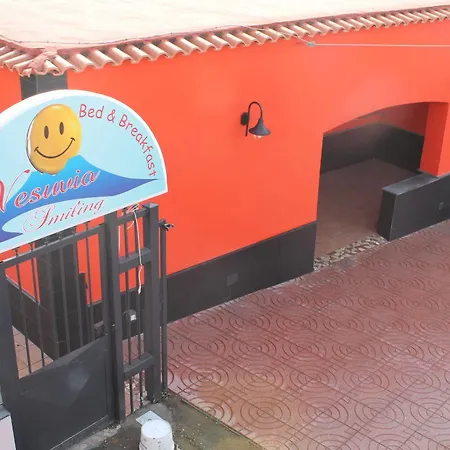Vesuvio Smiling 3*